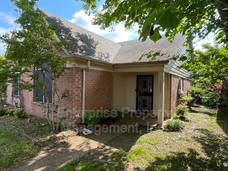 Primary Photo - 1096 Sunstar Dr