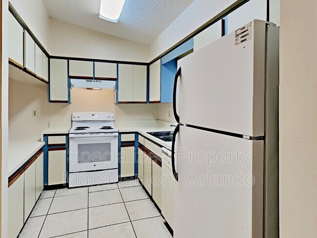 Foto del edificio - 32827 Blossom Ln