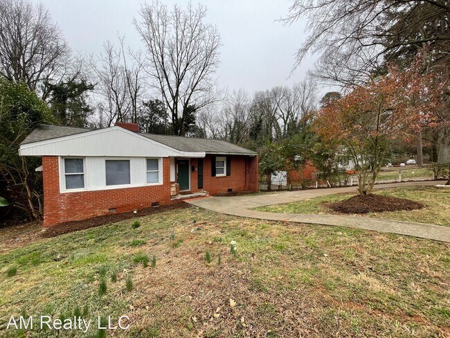 Foto del edificio - 3 br, 1 bath House - 1855 Camp Greene Street