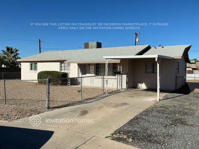 Building Photo - 1816 S Parkside Dr