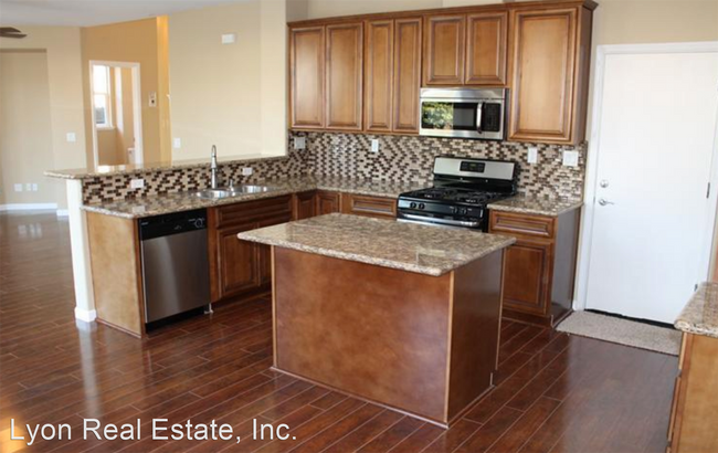 Building Photo - 4 br, 2.5 bath House - 2109 Bradburn Dr