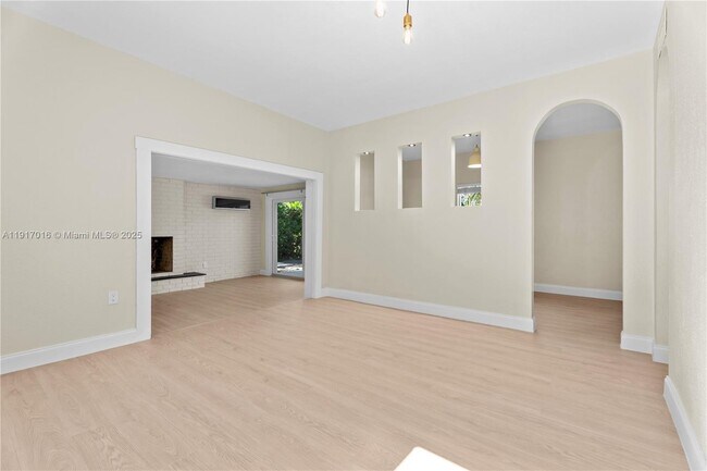 Foto del edificio - 5865 SW 48th St