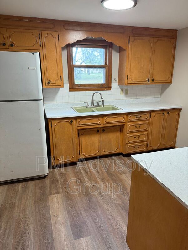 Building Photo - 104 Holliday St
