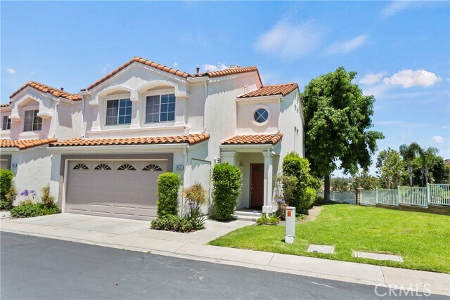 Foto principal - 24421 Biltmore Ln