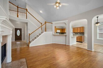 Building Photo - 1927 Enchanted Park Dr