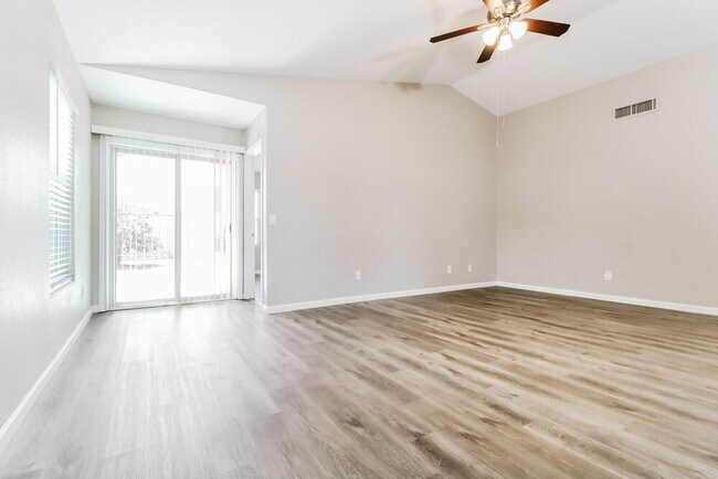 Foto del edificio - 15550 N Ulrich Way