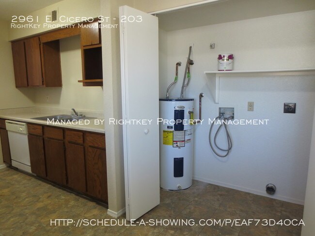 Building Photo - Mesa 2 Bedroom