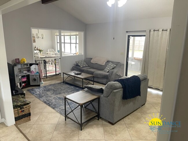 Foto del edificio - Charming 3-Bedroom Brick Home in Bluewater...