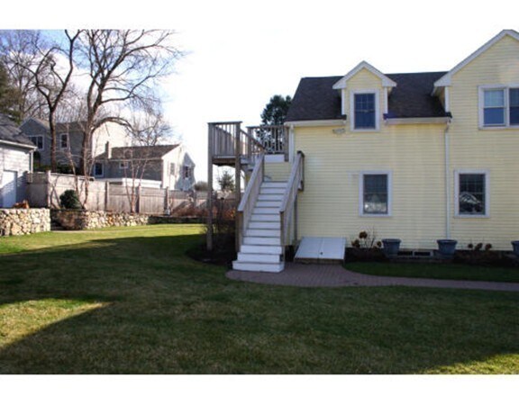 Building Photo - 191 Stonebridge Rd