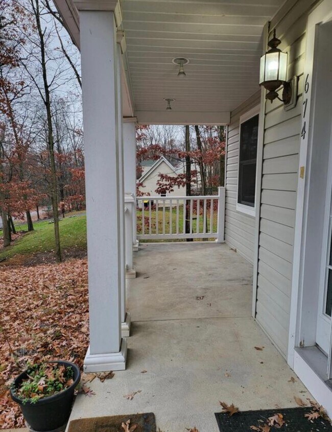 Foto del edificio - 674 Rainbow Terrace