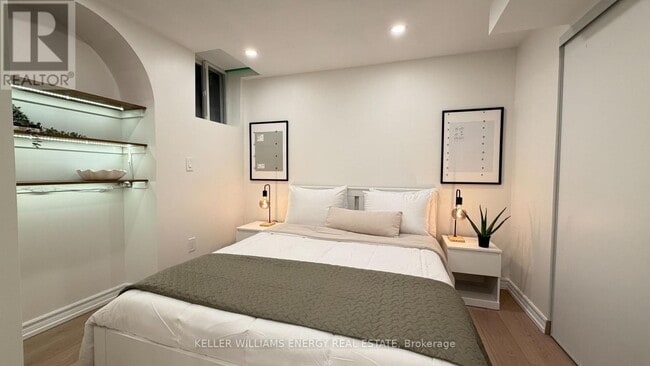 Building Photo - 1371 Linstead St