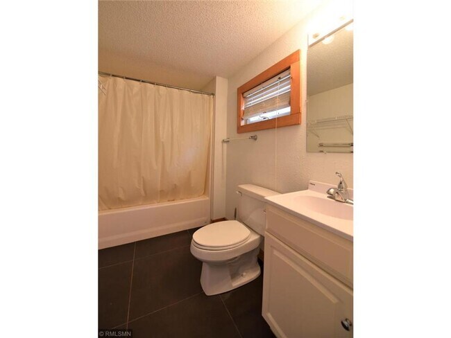 Foto del edificio - 2 Bedrooms, 1 Bathroom Furnished Cabin in ...
