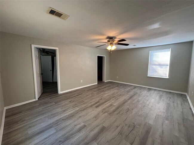 Building Photo - 2613 Avenue K