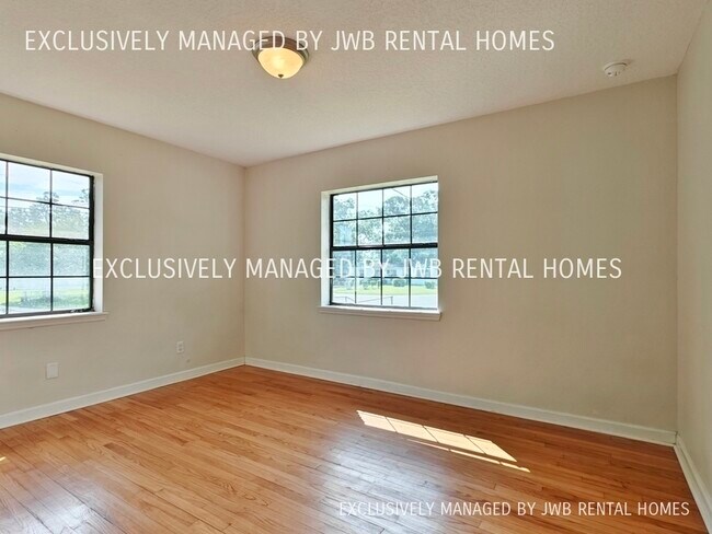 Building Photo - 7908 Denham Rd W