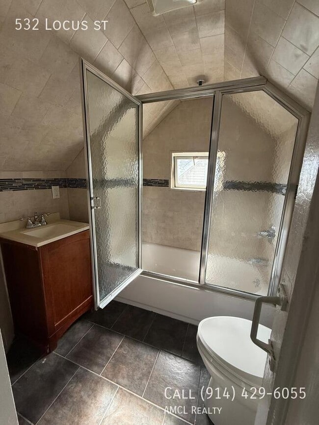 Foto del edificio - 532 Locust Ave