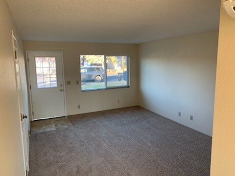 Living Room - 3006 SW Glacier Ave