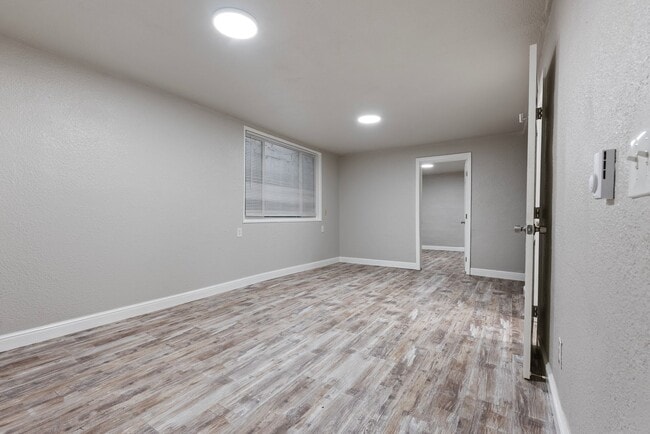 Building Photo - 3812 R St