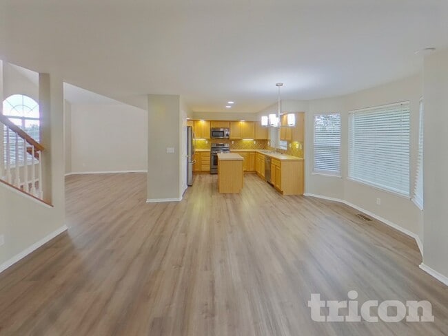 Building Photo - 7048 Sungold Dr