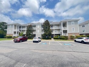 Building Photo - 208 Castle Dr