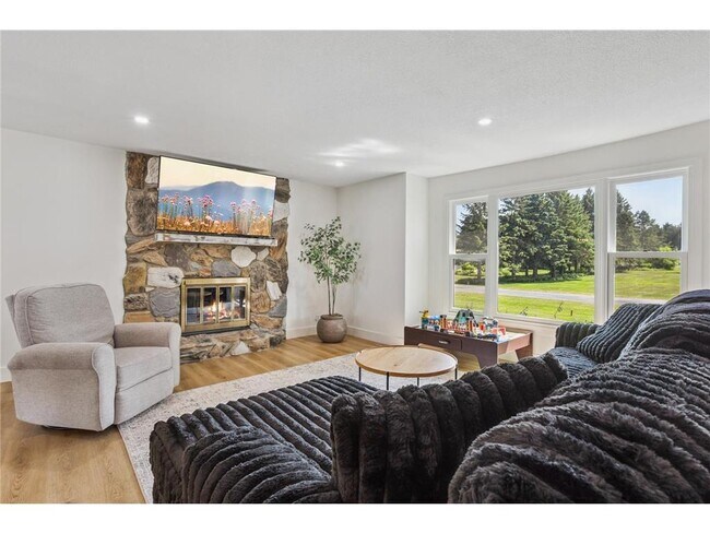 Foto del edificio - 10144 67th Ln N