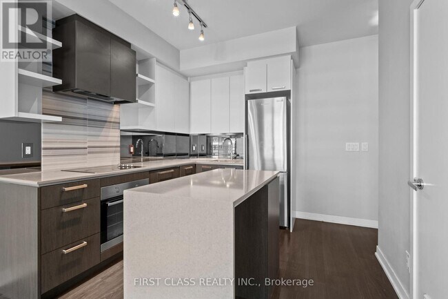 Photo du bâtiment - 1830 Bloor St W