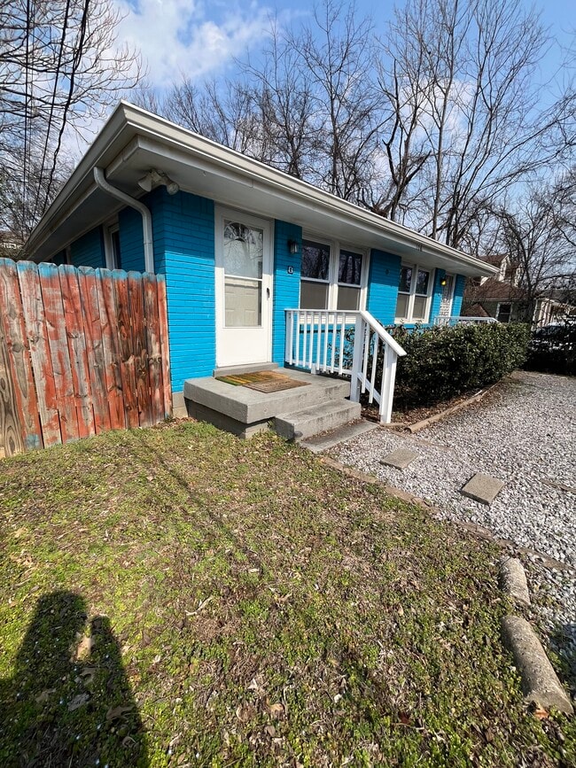 Building Photo - 106A McKennell Dr