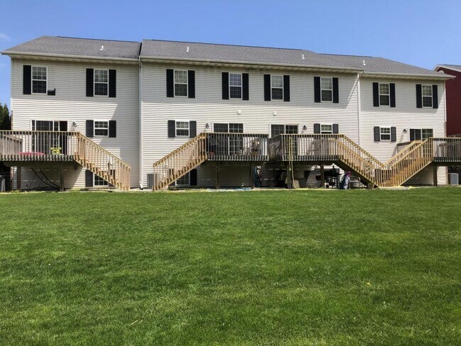 Building Photo - 6699 Windsor Ridge Ln