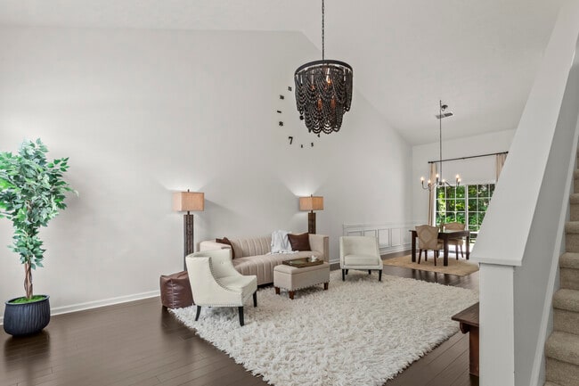 Sala de estar - 161 Weatherstone Dr