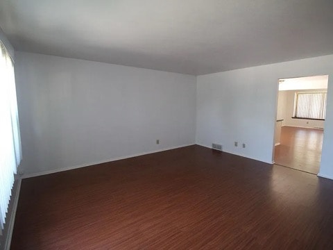 Building Photo - 10723 W Wren Ave