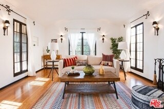 Foto del edificio - 3111 Tyburn St