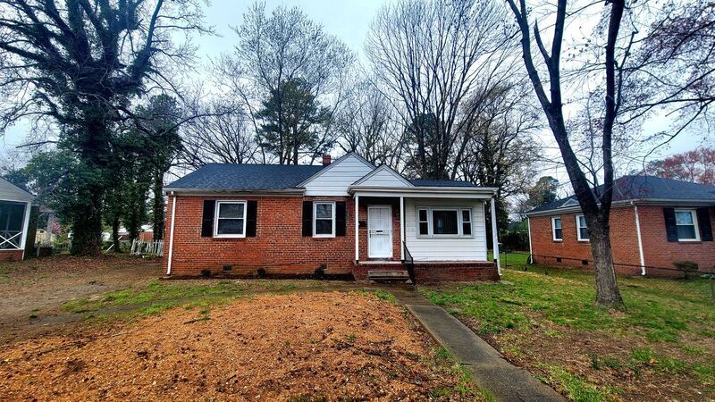 Primary Photo - 2612 Pilots Ln
