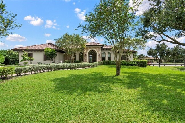 Building Photo - 15636 Sunnyland Ln