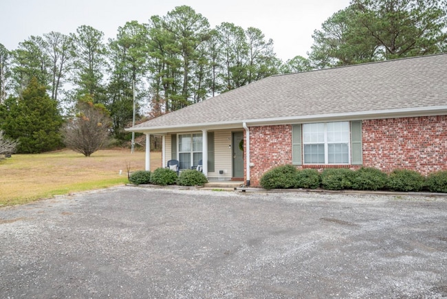 Building Photo - 125 Darby Way