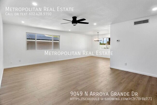 Building Photo - 9049 N Arroya Grande Dr
