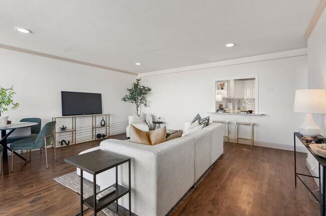 Foto del edificio - APARTMENT