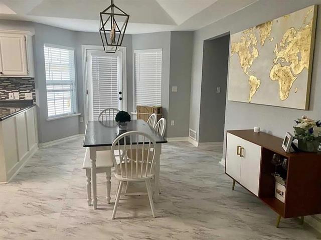 Building Photo - 3805 Hawick Ln