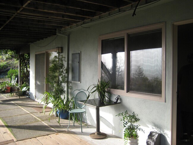Building Photo - 4 Coronet Way