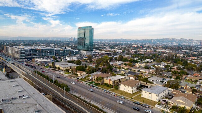 Aerial Photo - 5625 W Jefferson Blvd