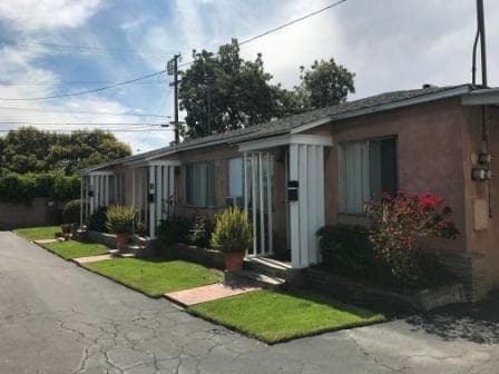 Building Photo - 3906 Florence Ave