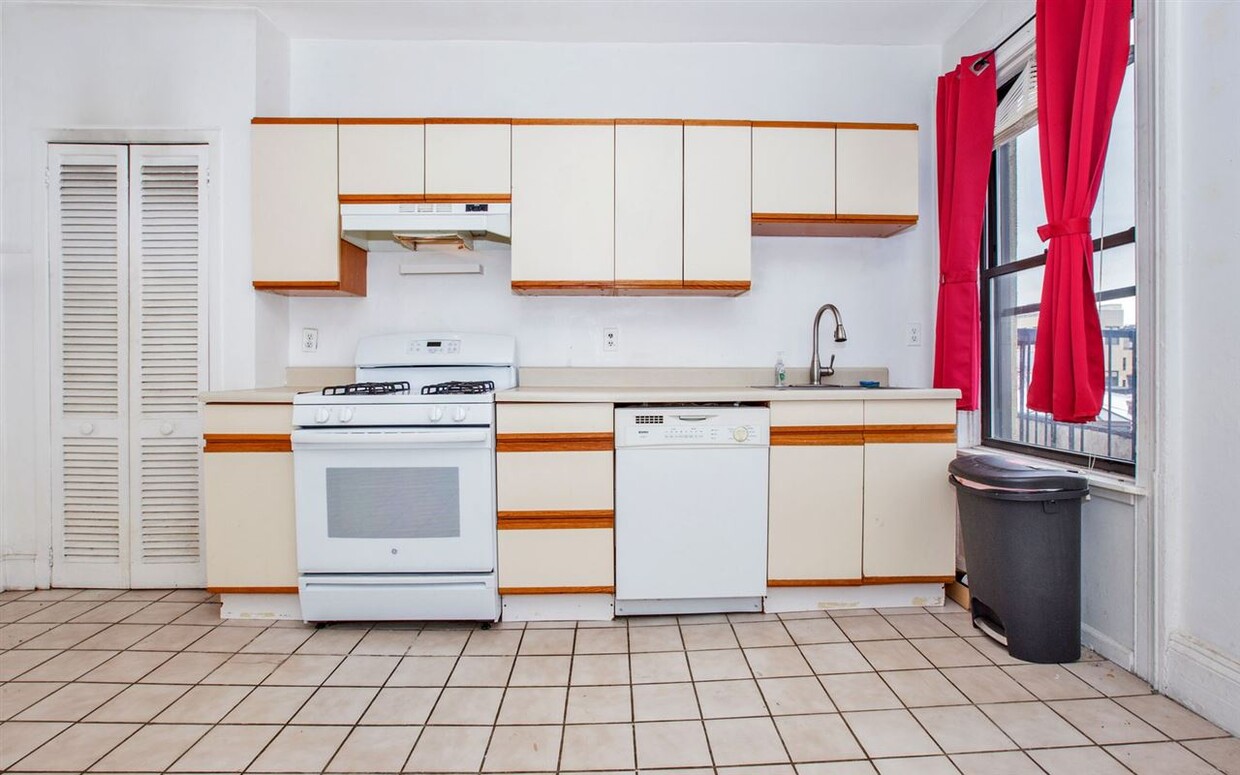 Foto principal - 504 Washington St