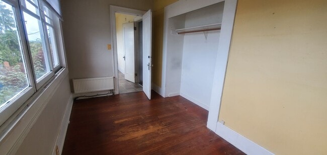 Building Photo - 1015 High St