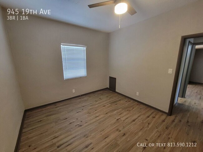Building Photo - St. Pete Apartment