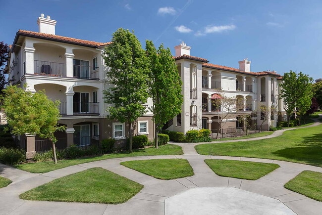 Building Photo - San Marcos