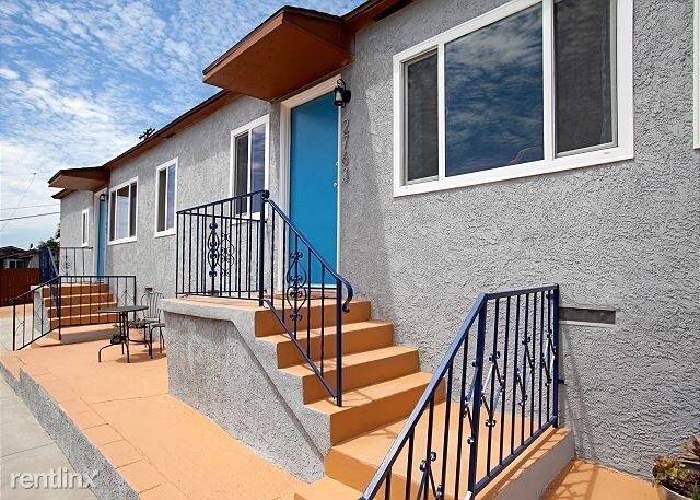 Primary Photo - 2 br, 1 bath Apartment - 2765 G St