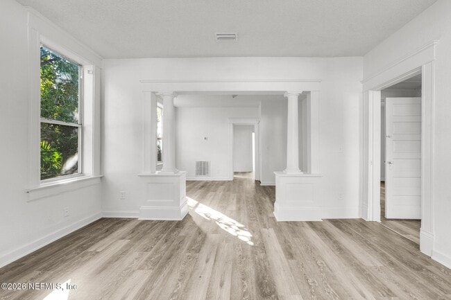 Foto del edificio - 522 W 21st St