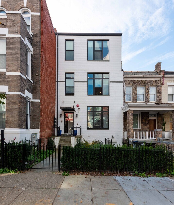 Primary Photo - 3612 10th St NW