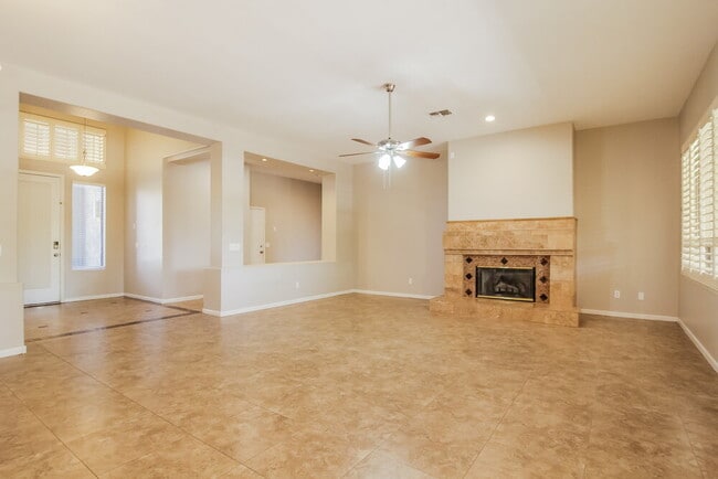 Building Photo - 17731 W Smt Dr