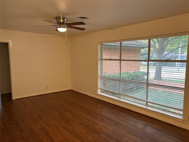 Foto del edificio - 888 Berkinshire Dr