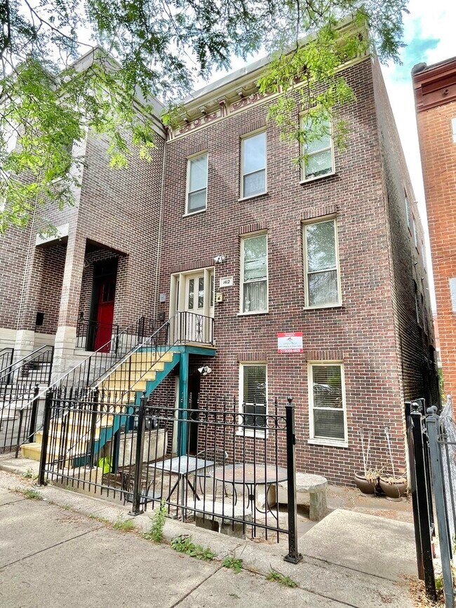 Building Photo - 1412 W Flournoy St