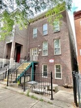 Building Photo - 1412 W Flournoy St